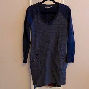 Athlete knit navy striped v neck long sleeve dress. XS
